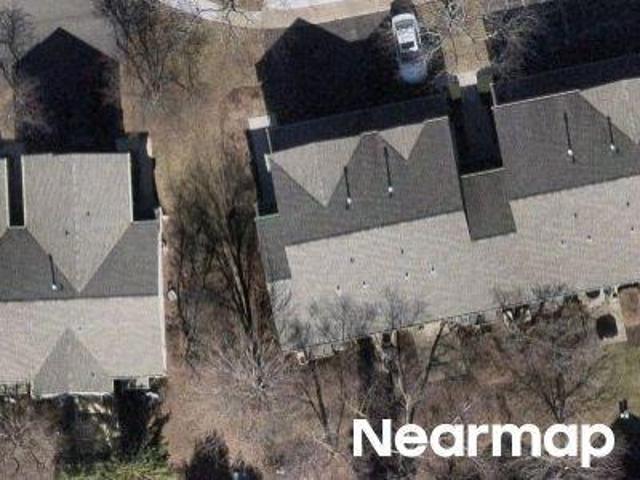 Condo for sale in Algonquin, Illinois