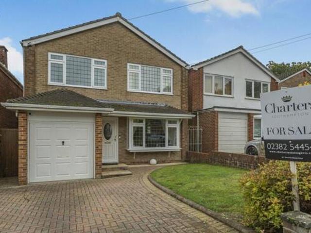 House for sale in Barton Stacey, Hampshire