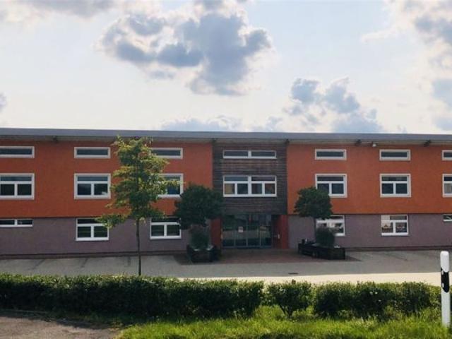 Büro kaufen in Dörfles-Esbach, Landkreis Coburg