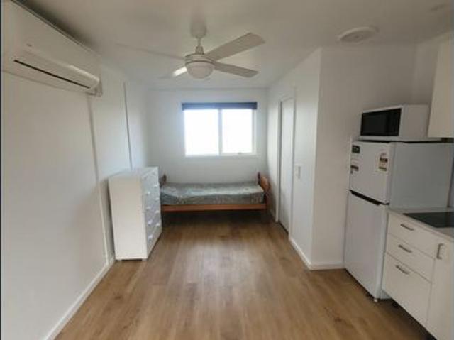 Granny Flat for rent in Morwell, Victoria
