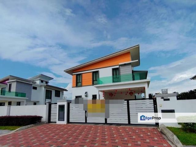 House for sale in Malaka