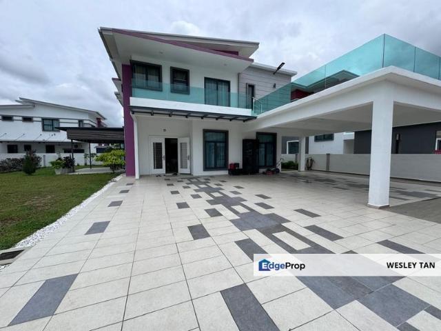 House for sale in Malaka