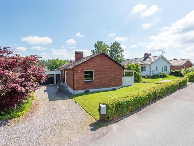 Villa till salu i Hallsberg, Örebro