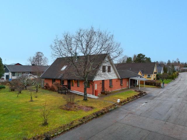 Villa till salu i Bollnäs, Gävleborg