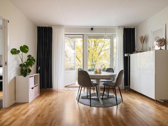 Bostad till salu i Vantör, Stockholm