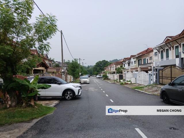 House for sale in Bandar Kinrara 5, Majlis Bandaraya Subang Jaya