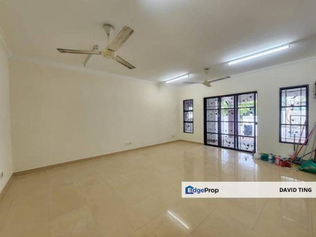 House for sale in Petaling, Subang Jaya