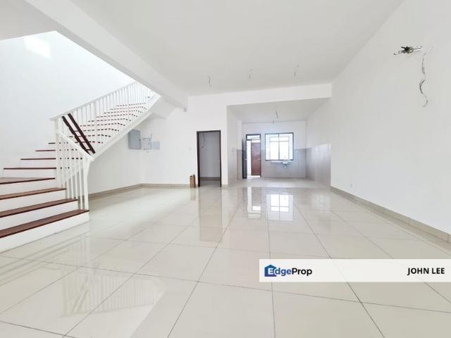 House for sale in Bandar Kinrara 8, Majlis Bandaraya Subang Jaya