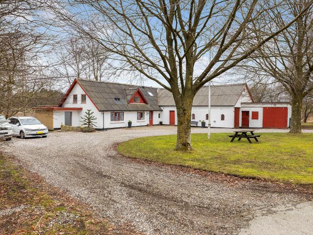Landejendom til salg i Brønderslev-Dronninglund