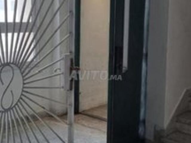 Local commercial location à Anfa, Gharb-Chrarda-Beni Hssen