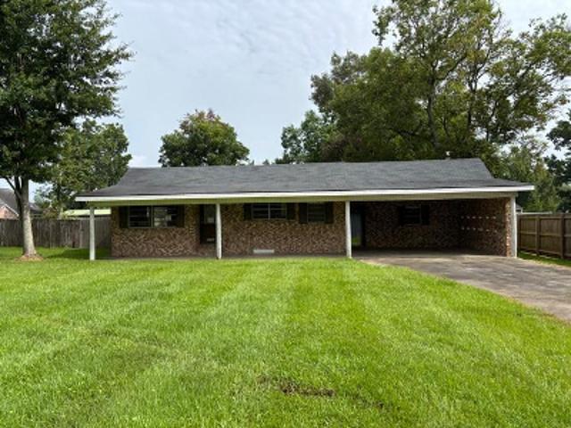 House for sale in Gonzales, Ascension Parish