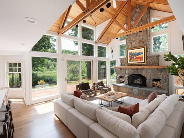 House for sale in Weston, Middlesex County