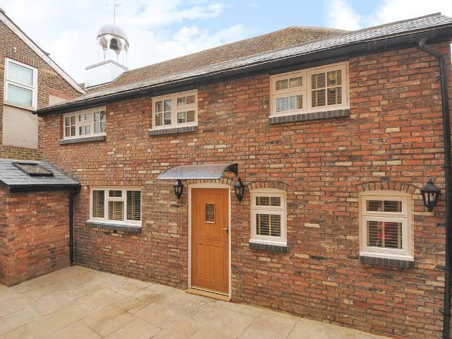 Apartment for rent in New Town, Horsham