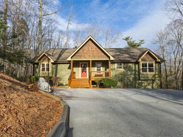 House for sale in Sapphire