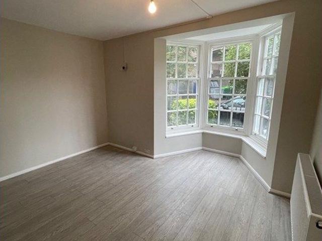 Apartment for rent in Kennington Cross, Greater London