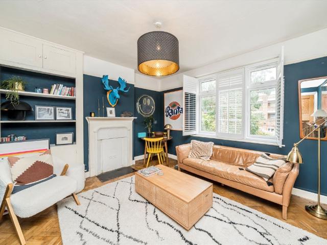 Apartment for rent in South Lambeth, Greater London