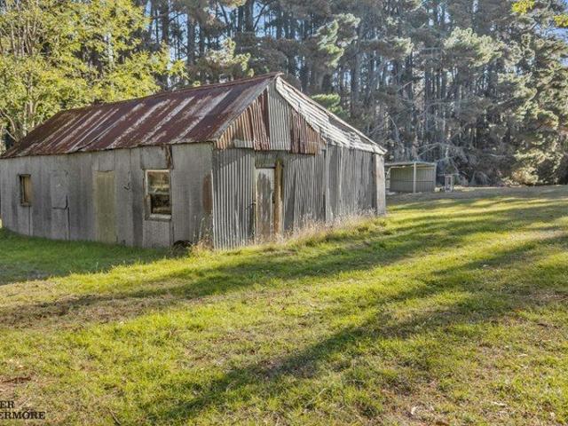 Cottage for sale in Black Springs, New South Wales