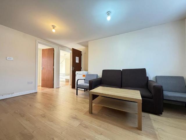 Apartment for rent in London Borough of Hounslow, Greater London
