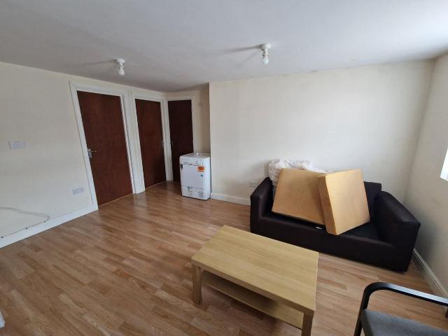 House for rent in London Borough of Hounslow, Isle Of Man
