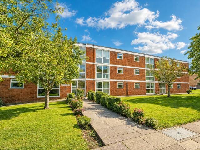 Apartment for rent in Four Oaks, West Midlands