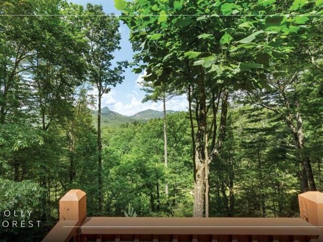 House for sale in Sapphire