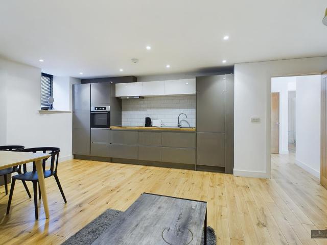 Apartment for rent in Newtown, Exeter