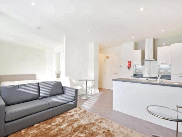 House for rent in West Hampstead, Greater London