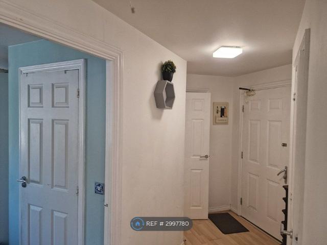Apartment for rent in London Borough of Hounslow, Greater London