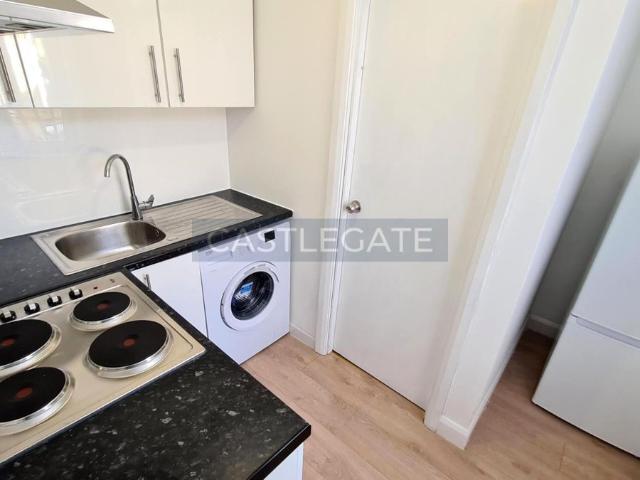 Apartment for rent in Hillhouse, Huddersfield