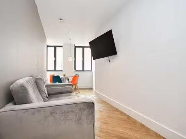 Apartment for rent in City Centre, Salford