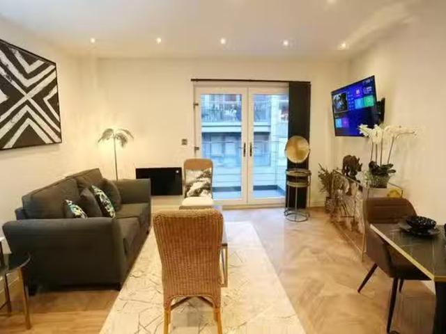 Apartment for rent in City Centre, Salford