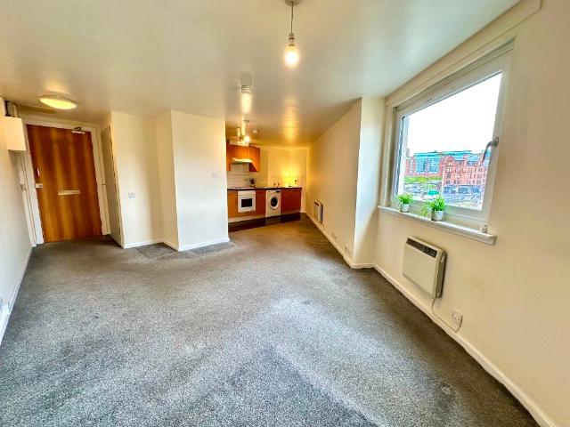 Studio for rent in Merchant City, Glasgow