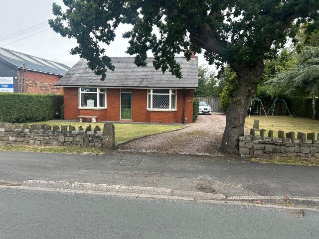 House for rent in Tarleton, Roby Mill