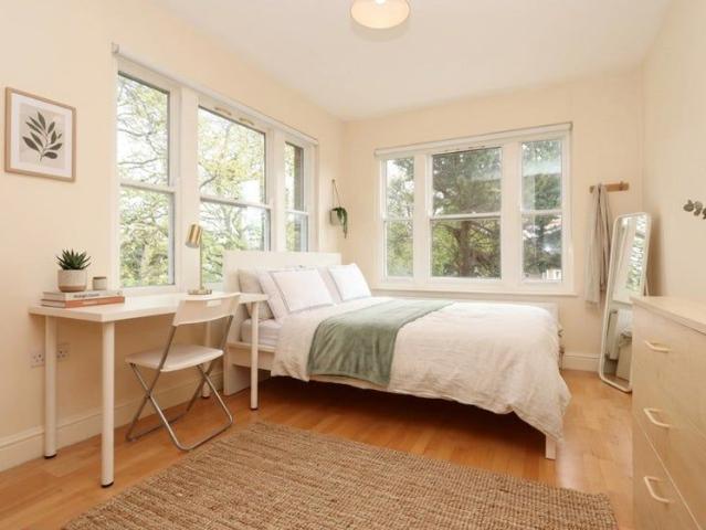 Room for rent in London Borough of Lewisham, Deptford