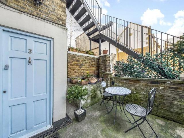 House for rent in Greater London