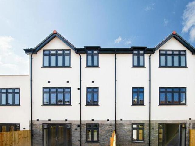 House for sale in Feckenham, City Of Bristol