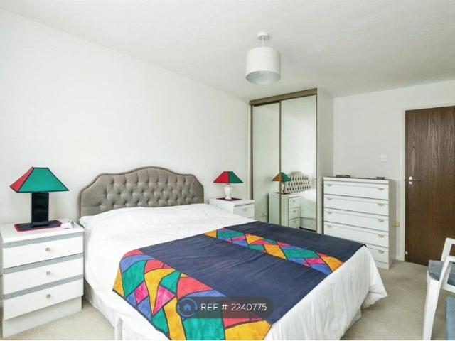 Room for rent in Blacklands, Guestling Green
