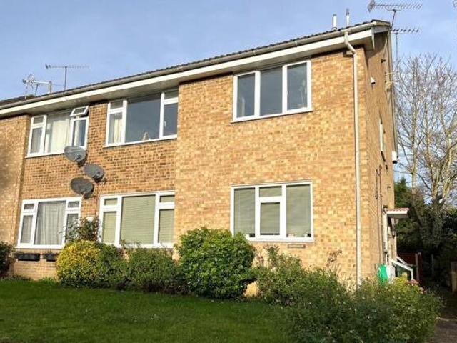 House for sale in Ascot