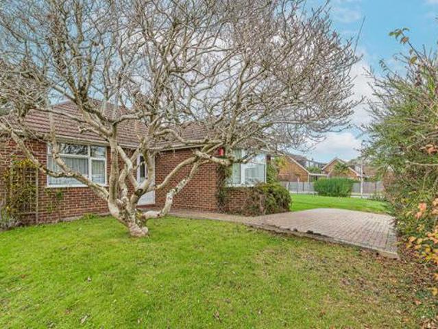 House for sale in Ascot