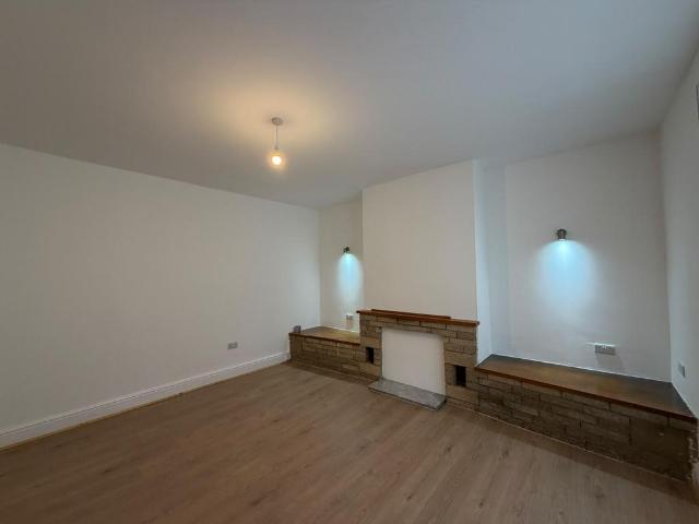 House for rent in Yews Hill, Kirklees