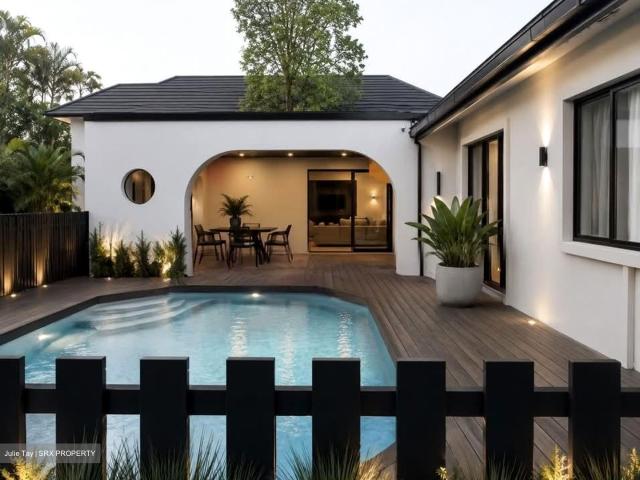 Detached House for sale