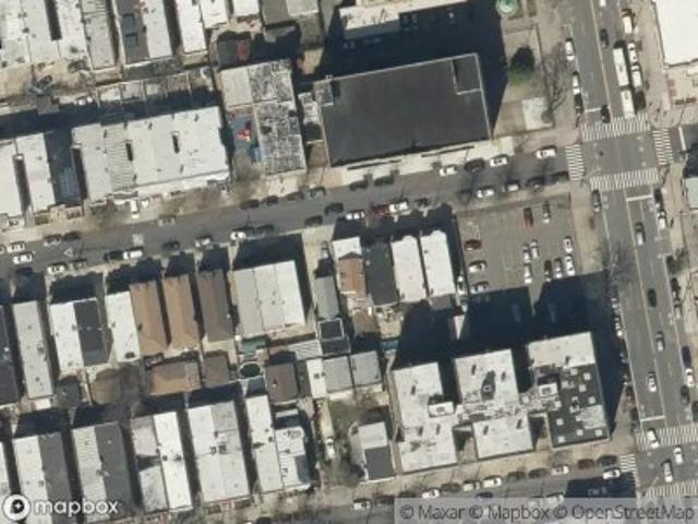 House for sale in The Bronx, Arverne