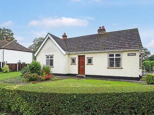 House for sale in Navestock Side, Essex