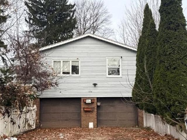 House for sale in Summit, Ohio