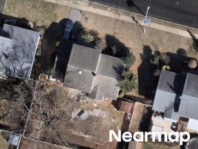 House for sale in Avenel, New Jersey