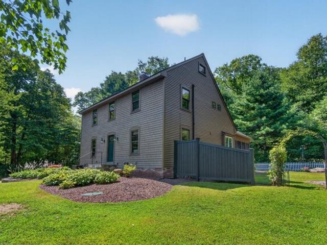 House for sale in Mendon, Massachusetts