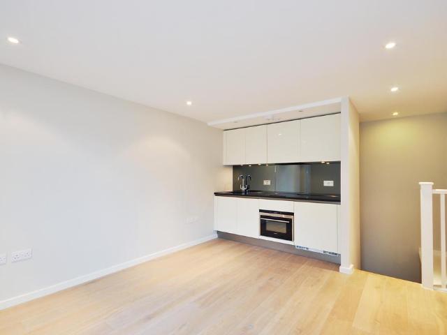 House for rent in Highbury, Greater London