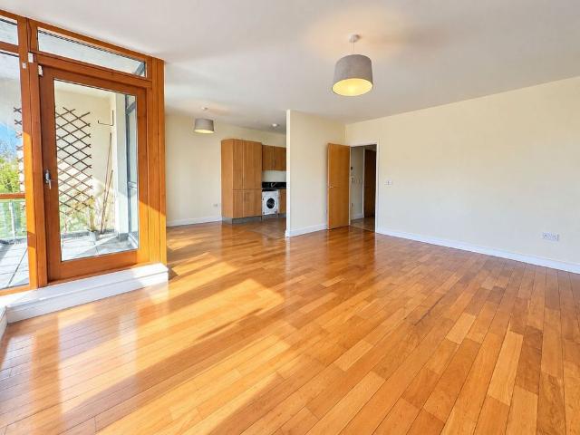 Apartment to rent in Ticknock Hill, Dundrum