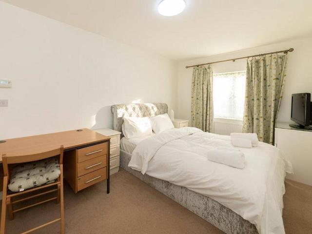 House for rent in Shinfield