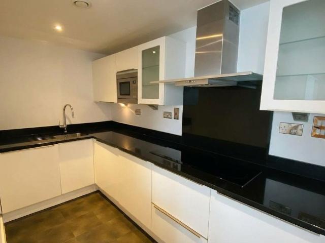 Apartment for rent in London Borough of Tower Hamlets, Greater London
